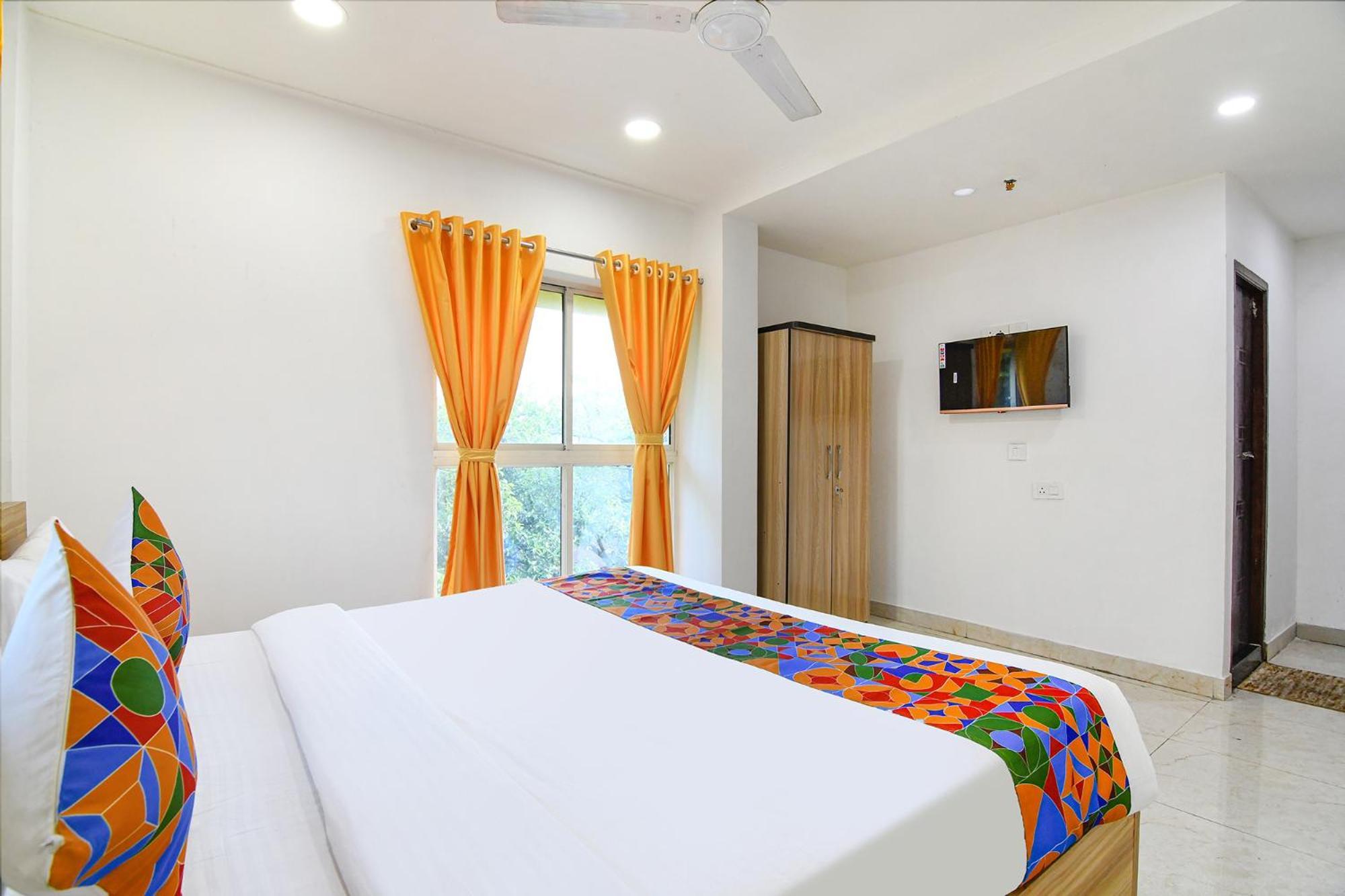 Fabhotel Grand Hazra Inn - Nr Ballygunge Station كولكاتا المظهر الخارجي الصورة
